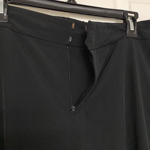 Ava & Viv Capris - Picture 4 of 9